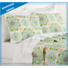 Ensemble de couvre-lit matelassé en polyester Totem floral vert